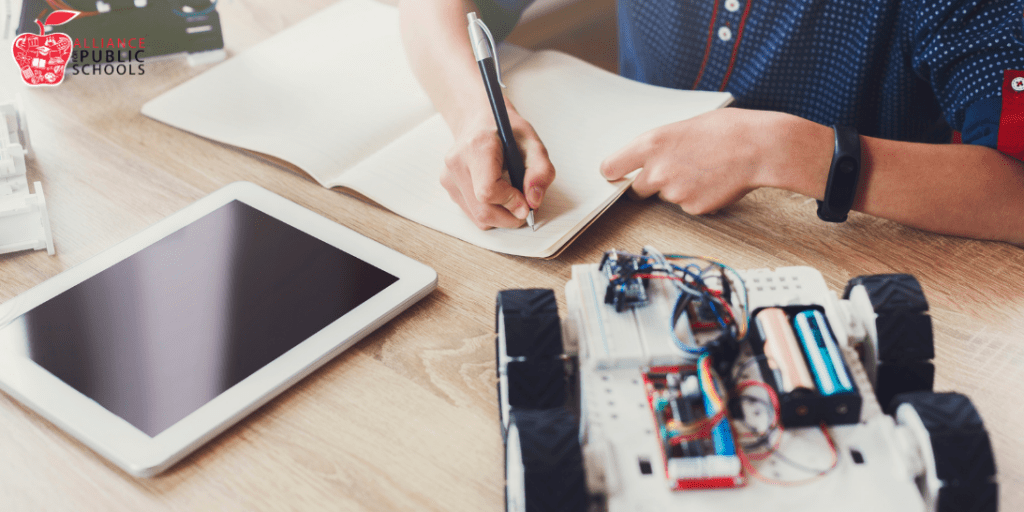 HCPS receives $3 million STEM grant from the Department of Defense for STEM partnership