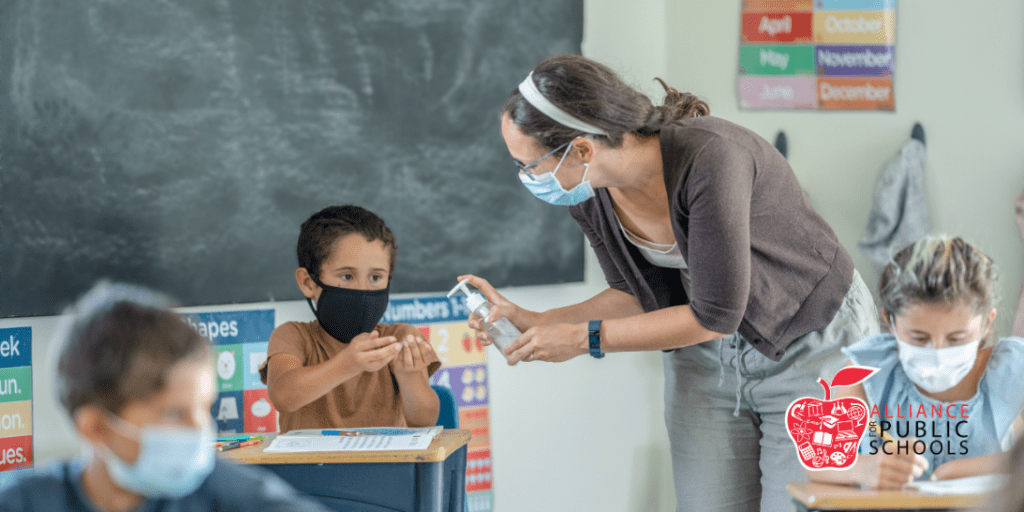 Teacher pandemic classroom